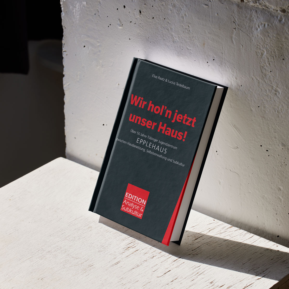 Buch An die Rollatoren, fertig, los! - 14 Geschichten, Gedichte, Gedanken über Rentner, Omas und das Altwerden. Dichterwettstreit deluxe Themenband 01. Abbildung Buchcover.